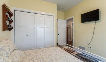1611 Breca Ridge Dr 4, Anamosa, IA 52205