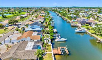 727 FLAMINGO Dr, Apollo Beach, FL 33572