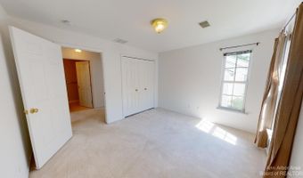 2802 S Knightsbridge Cir, Ann Arbor, MI 48105