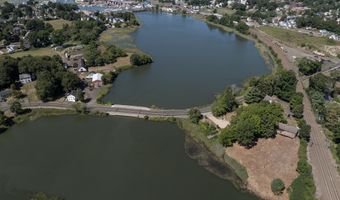 25 S Montowese St, Branford, CT 06405