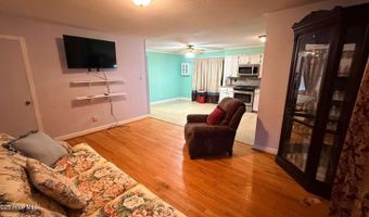 160 Pinewood Dr, Arapahoe, NC 28510