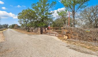 1240 County Road 324, Adkins, TX 78101