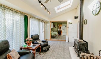 1849 W Spring Ridge Dr, Arlington Heights, IL 60004