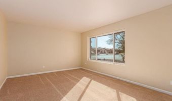 2705 W Summit Pl, Chandler, AZ 85224