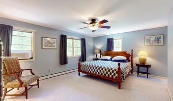 265 Stonewall Dr, Bristol, VT 05443