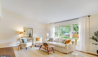 8606 FALKSTONE Ln, Alexandria, VA 22309