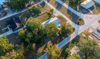 3280 Powers Ave, Bell, FL 32619