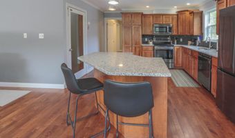 53 Lincolnville Ave, Belfast, ME 04915