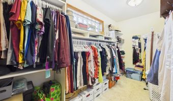 1600 S Parkview Blvd, Brandon, SD 57005