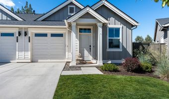 20713 SE Iron Horse Ln, Bend, OR 97702