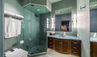 99 Granite St, Ashland, OR 97520