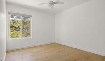 2325 Parkway Dr, Camarillo, CA 93010