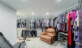 3117 DOUGLAS St, Cheyenne, WY 82009