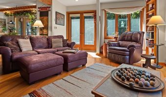 267 S Cove Rd, Burlington, VT 05401