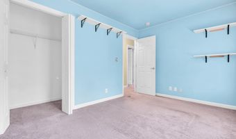 563 Vanderbilt Ave, Bayville, NJ 08721