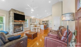 274 Poverty Branch Rd 2, Barnardsville, NC 28709