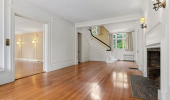 852 Hale St, Beverly, MA 01915