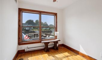 3 Enoch Is, Amityville, NY 11701