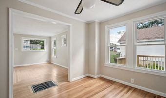 17 Overlook Ave, Bristol, CT 06010