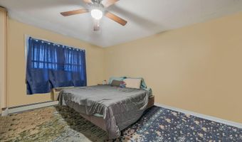 700 Broadway 47, Amityville, NY 11701