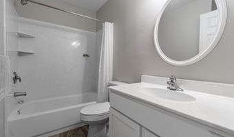 1933 Admiral Ln, Aransas Pass, TX 78336