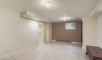 1967 N Woodland Ln, Arlington Heights, IL 60004