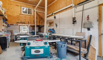 20474 N Main St, Carey, ID 83320