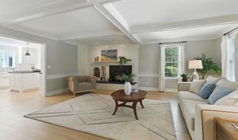 68 Perry Rd, Bedford, NH 03110