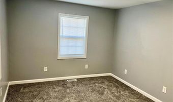 2951 Hillcrest Ave, Alton, IL 62002