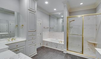 121 Poplar Ridge Dr, Brandon, MS 39047