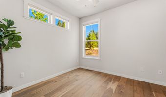19749 SW River Camp Ln, Bend, OR 97702