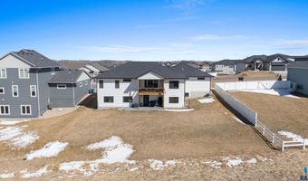 1625 W River Bend St, Brandon, SD 57005
