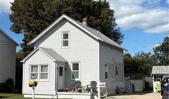 65 Maple Ave, Middletown, RI 02842