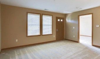 3524 Deer Lakes Dr, Amherst, NY 14228