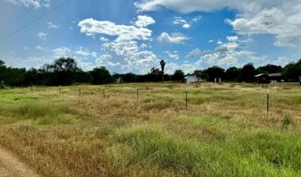 272 County Road 324, Alice, TX 78332