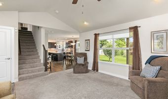 1605 2nd St NW, Altoona, IA 50009