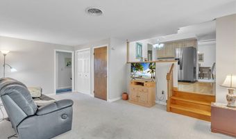 133 Brookpark Dr, Amherst, NY 14228