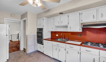 103 Hallberg Ave, Bergenfield, NJ 07621