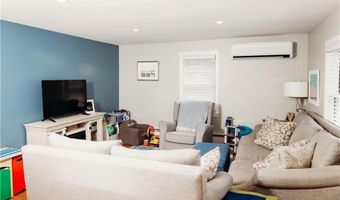 19 Bliven Ave, Bristol, RI 02809