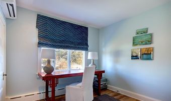 6 Price's Cove Ave, Newport, RI 02840