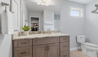 10 Wilson Way, Brentwood, NH 03833