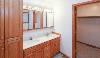 1811 Summer Ln NE, Alexandria, MN 56308