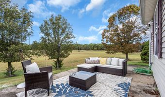 7 Alton Ct, Toms River, NJ 08757