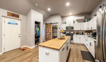 338 Western Ave, Buffalo, WY 82834