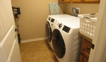 1405 S Lincoln Ave, Artesia, NM 88210