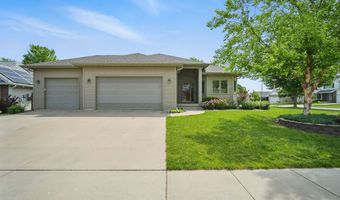 4942 Hemingway Dr, Ames, IA 50014