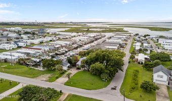 319 Old Causeway Rd, Atlantic Beach, NC 28512
