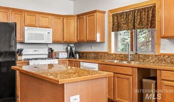 10389 Gamann Dr, Cascade, ID 83611