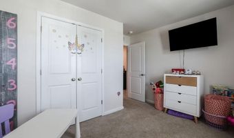 9 LOOKOUT Ave, Barnegat, NJ 08005