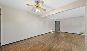 200 Merrick Rd Q, Amityville, NY 11701
